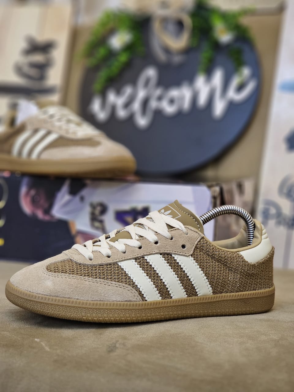 Addidas samba single sole. desert