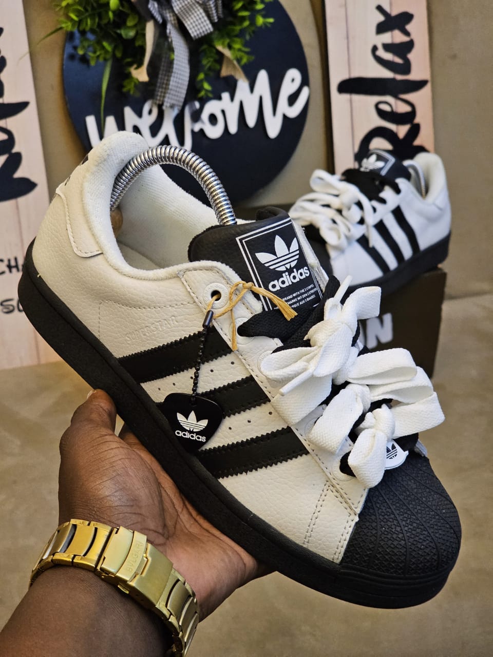 Adidas superstars