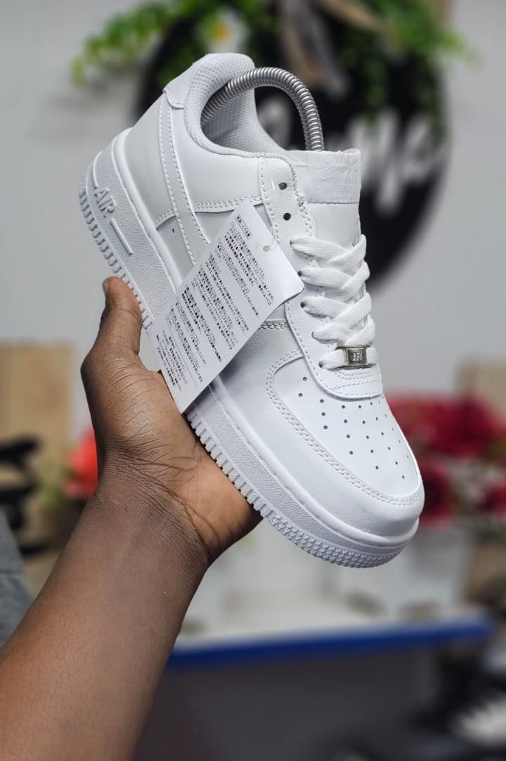 Nike Airforce 1 Plain White