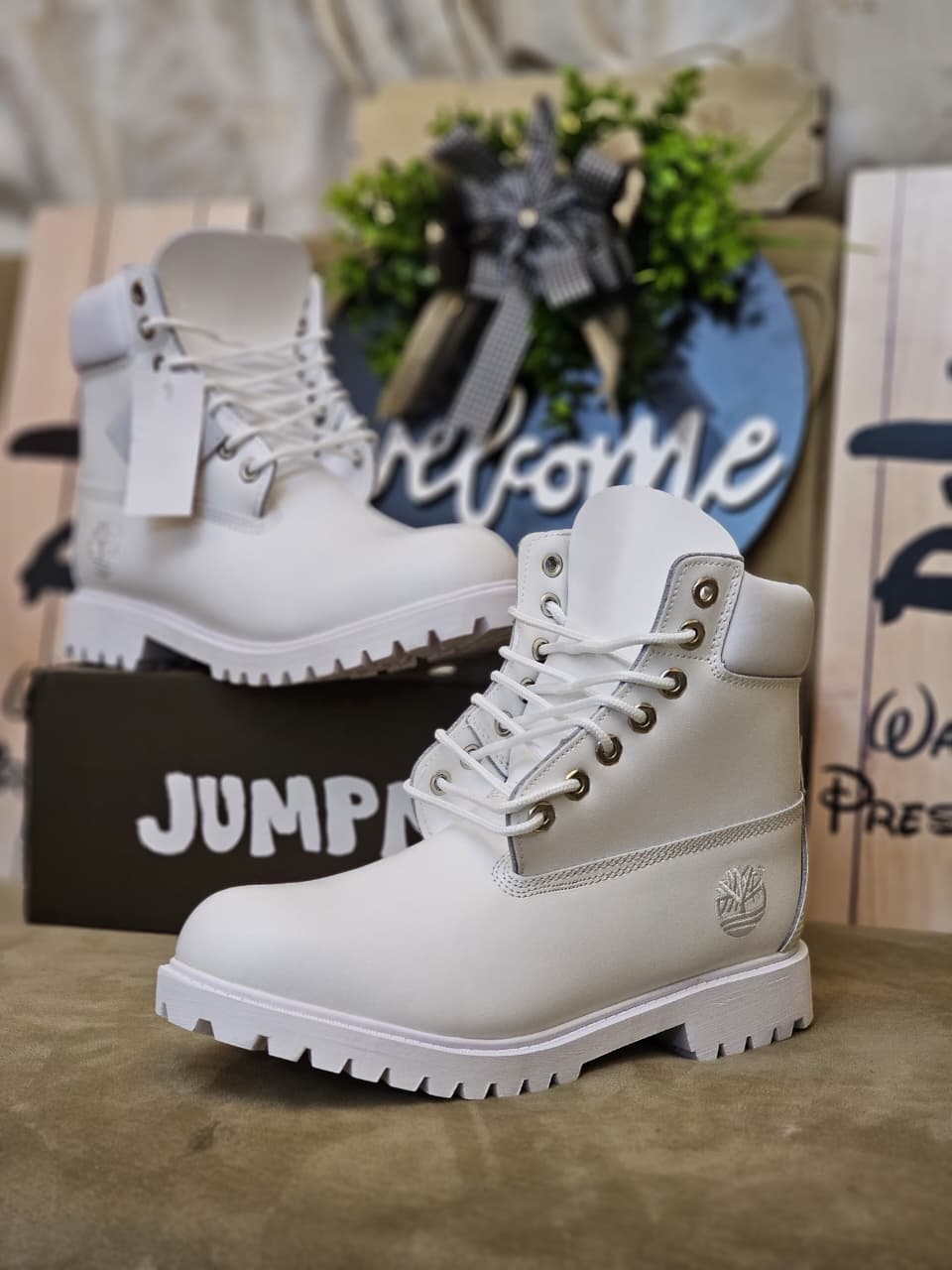 Timberland boots white
